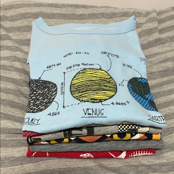 Bundle of 5 GAP Boys T-Shirts Size M-L - Picture 2 of 7